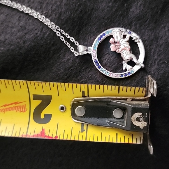 Horse Racing Necklace - Picture 2 of 6